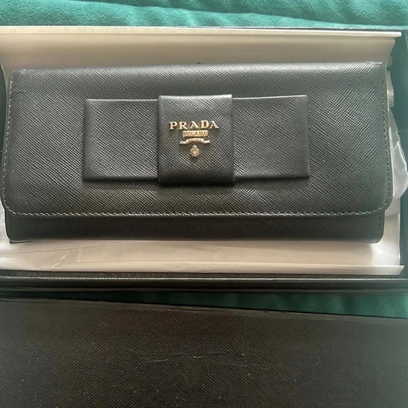 PRADA bow Wallet black - Picture 3 of 16
